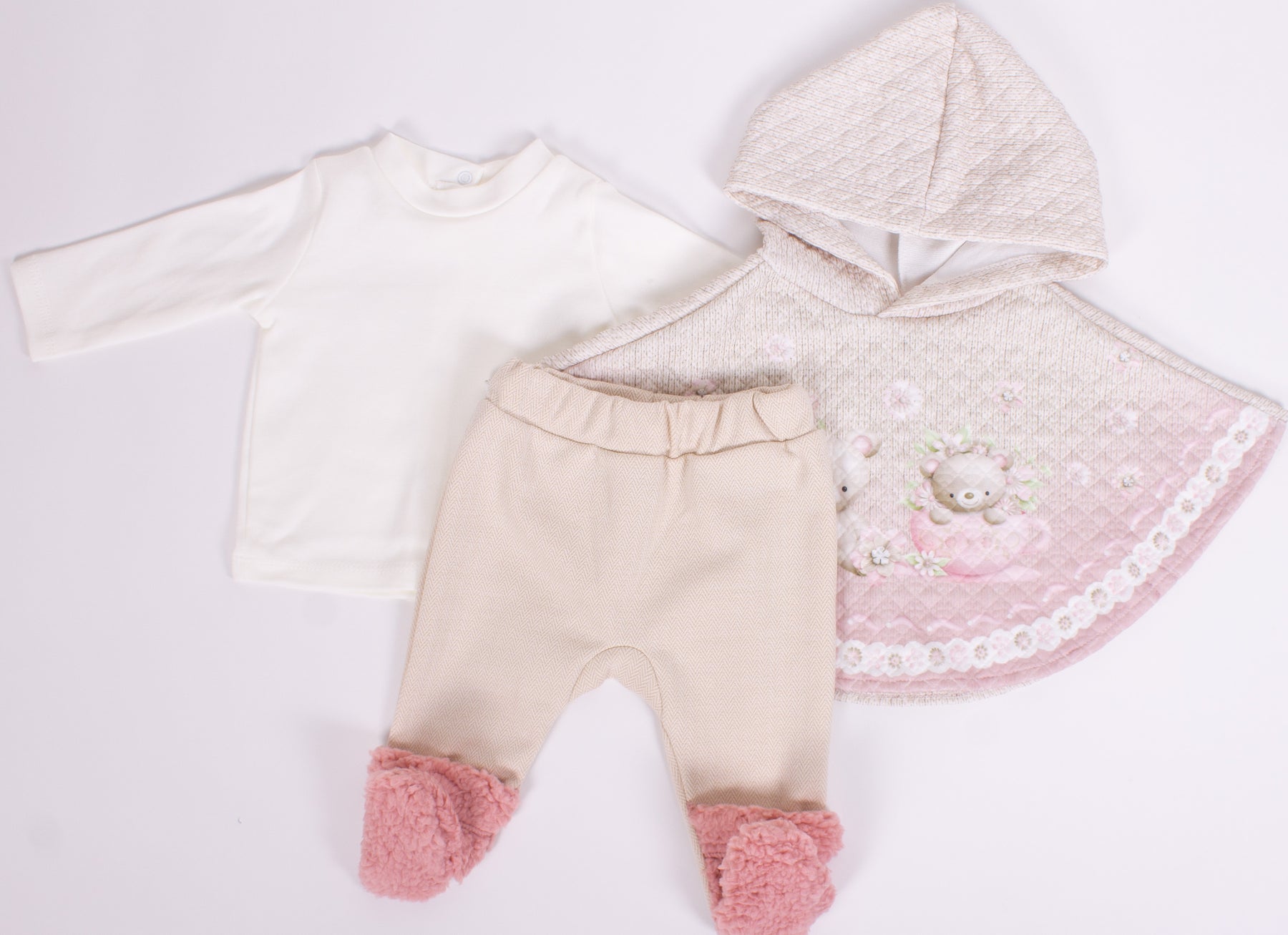 Elma's Clothing offers the best baby and children's products.